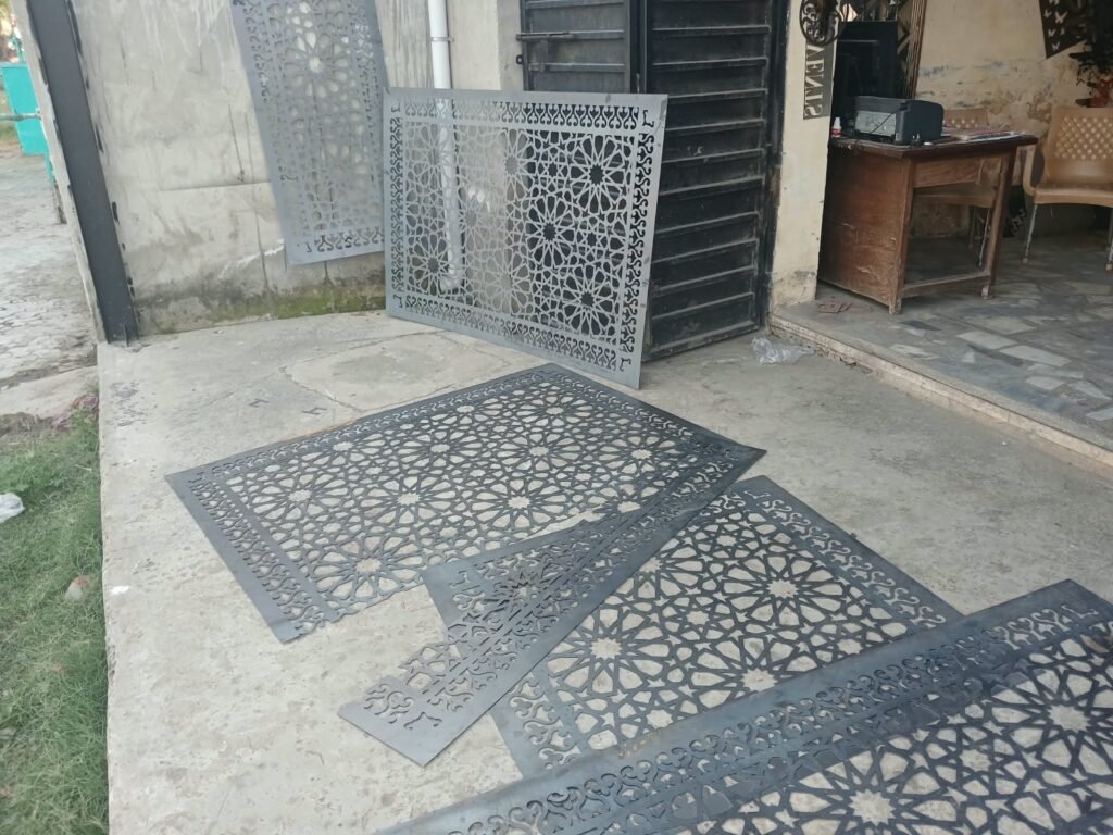 laser cutting pannels